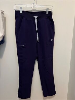 Figs xs/p purple jam yola scrub pants
